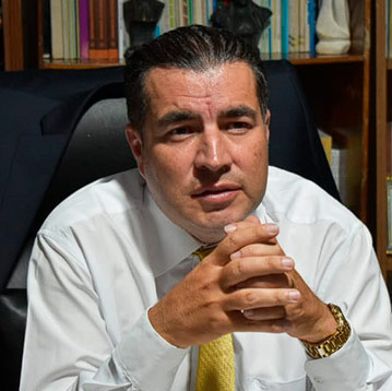 Dr. Fernando Zamora 🇨🇷